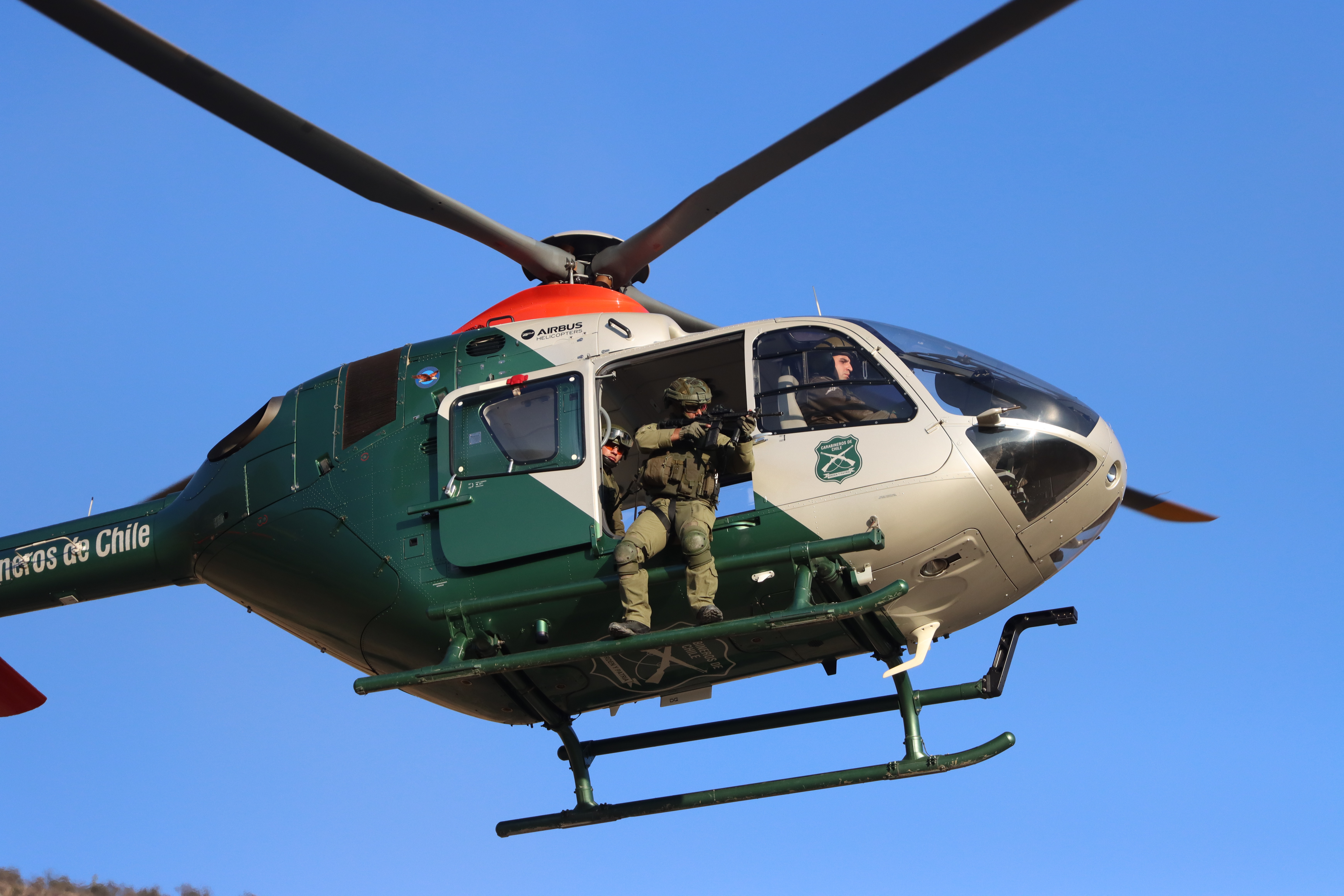Agradecimientos a Carabineros de Chile